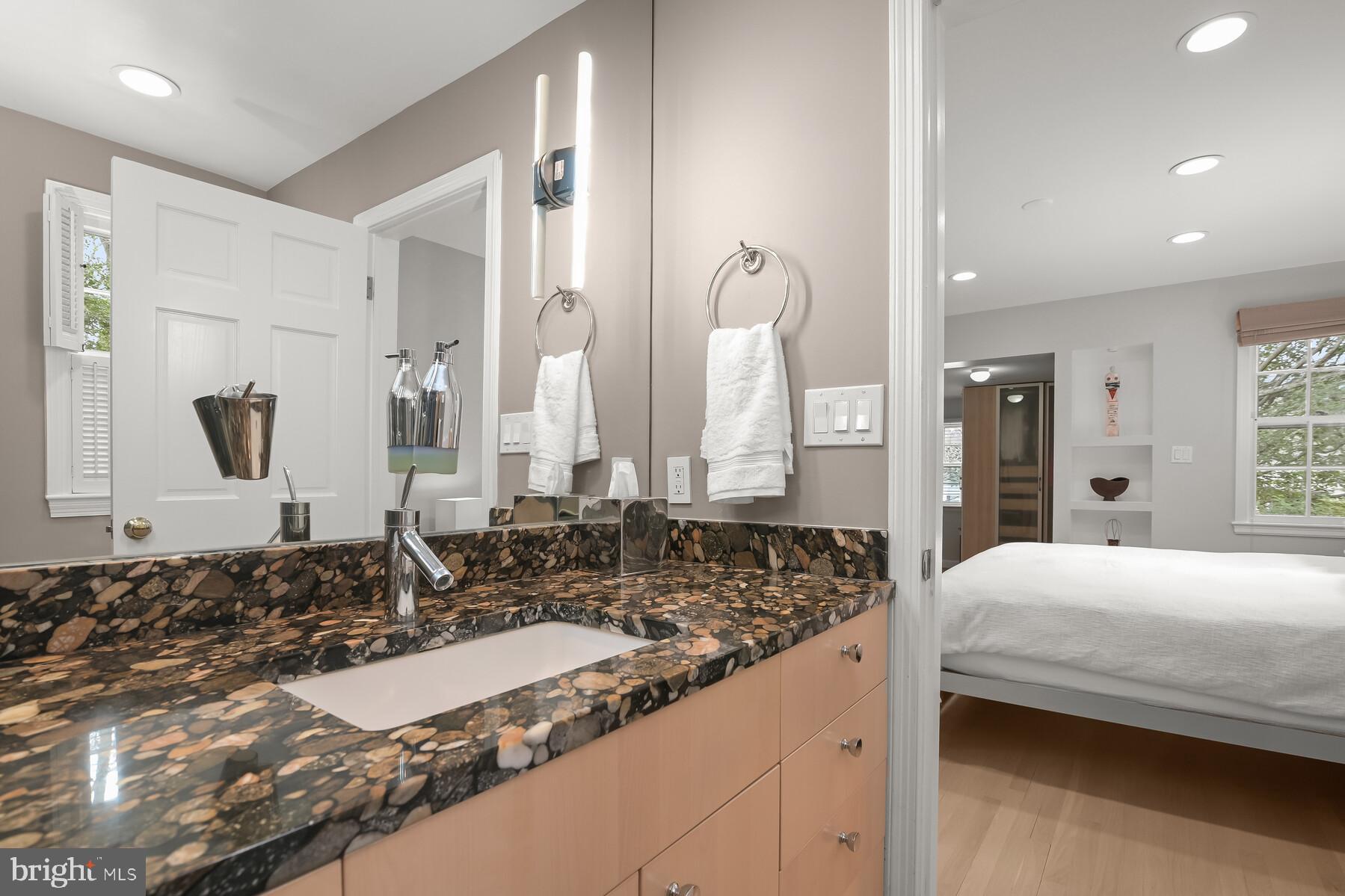 SUMNER - Residential