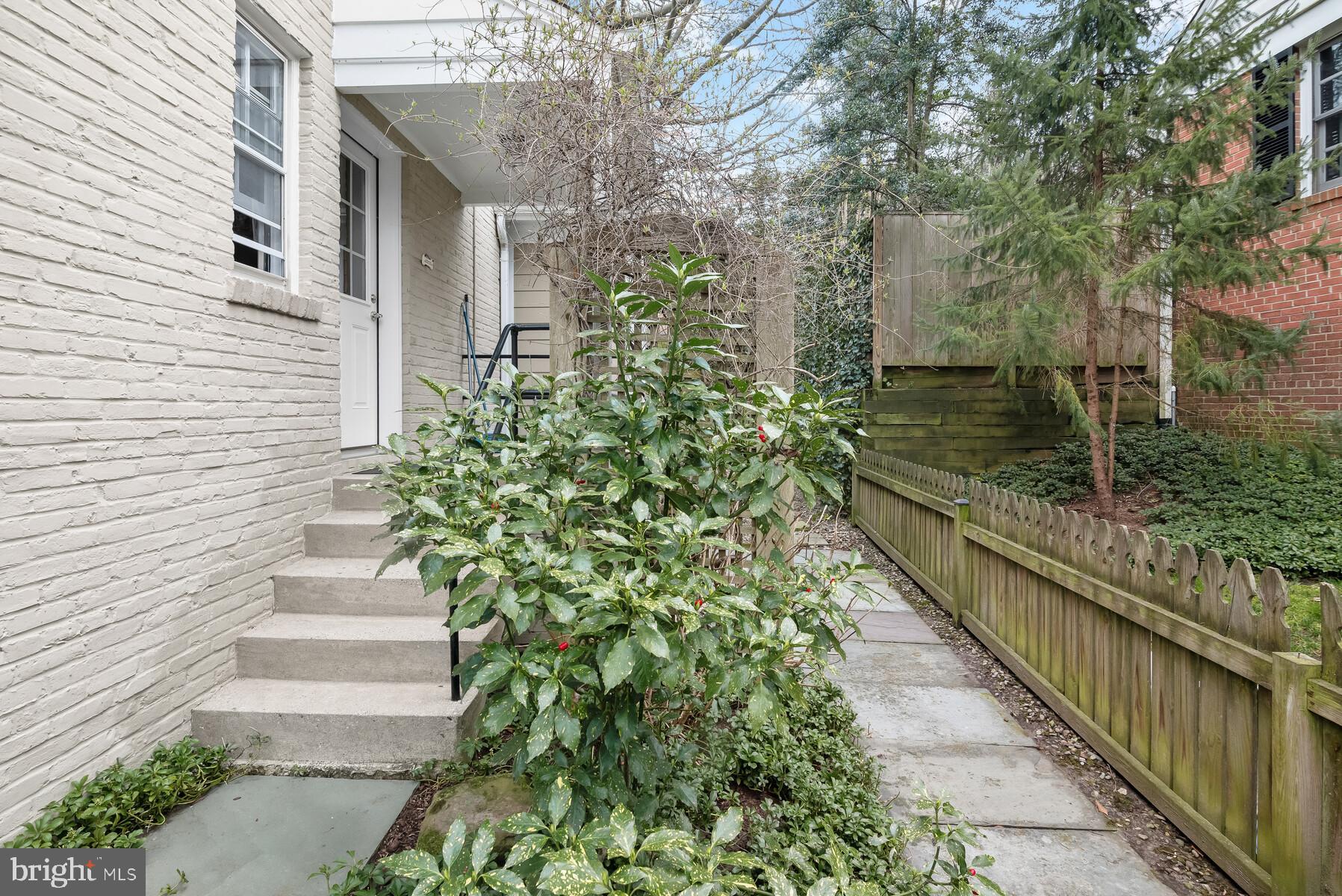 SUMNER - Residential