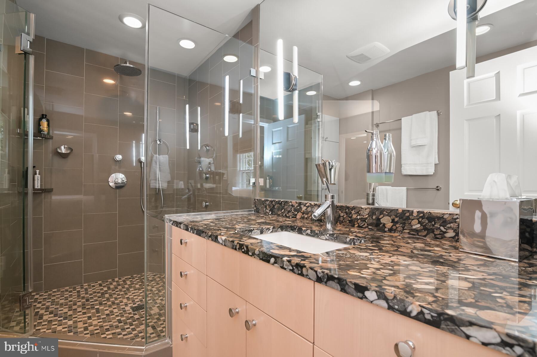 SUMNER - Residential