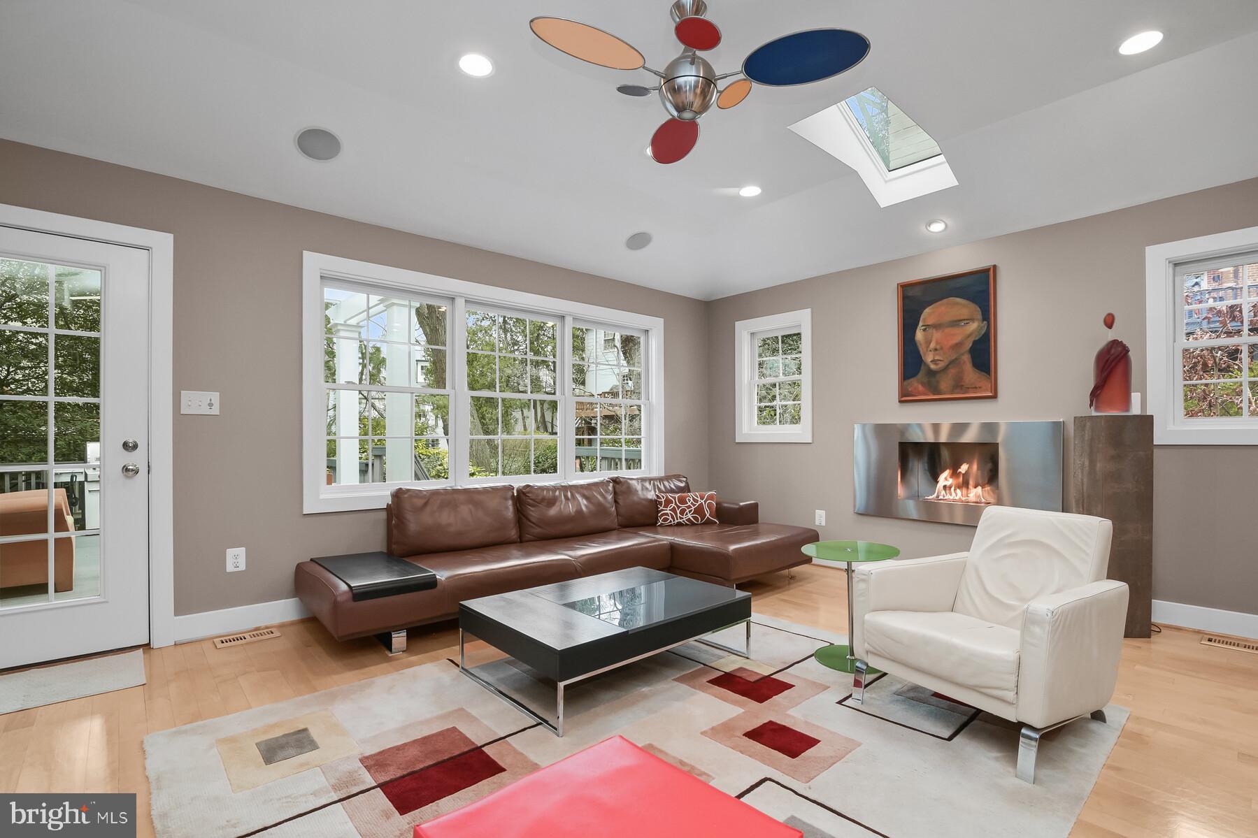 SUMNER - Residential