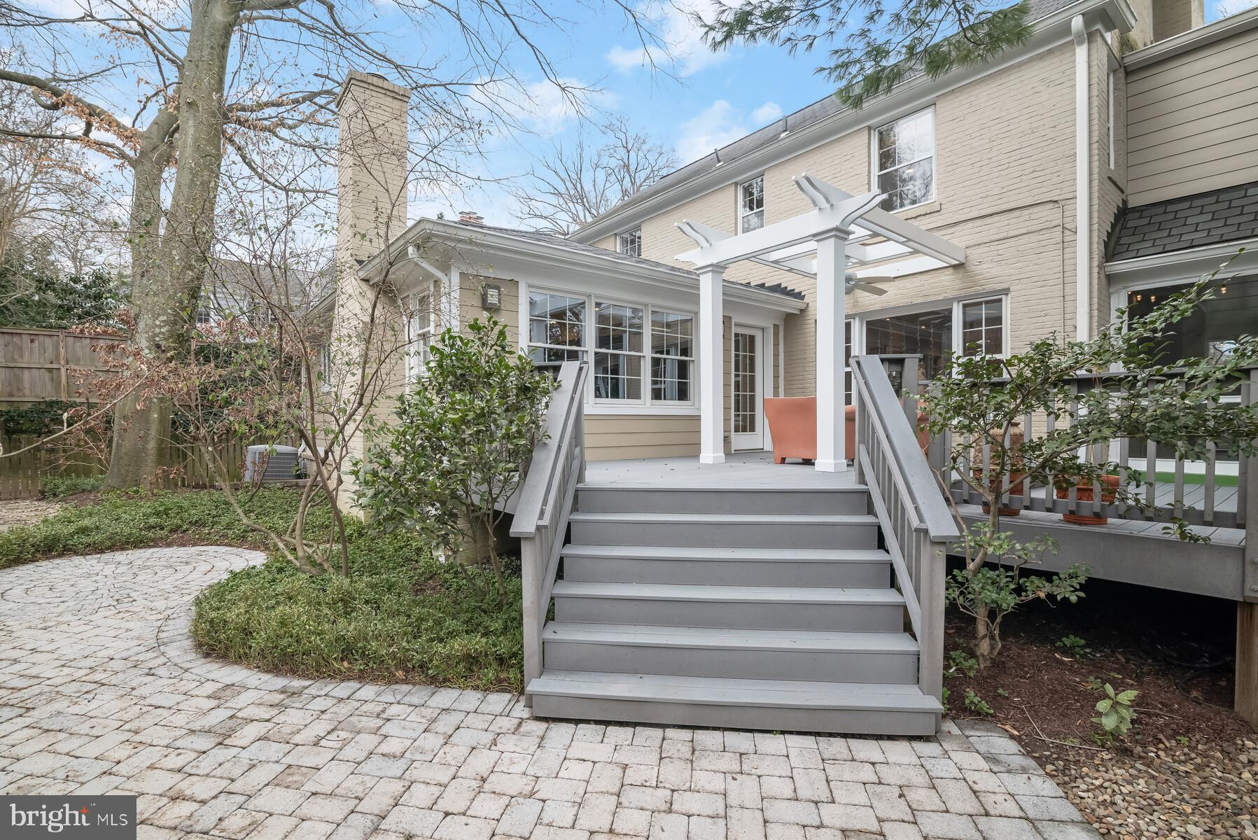 SUMNER - Residential