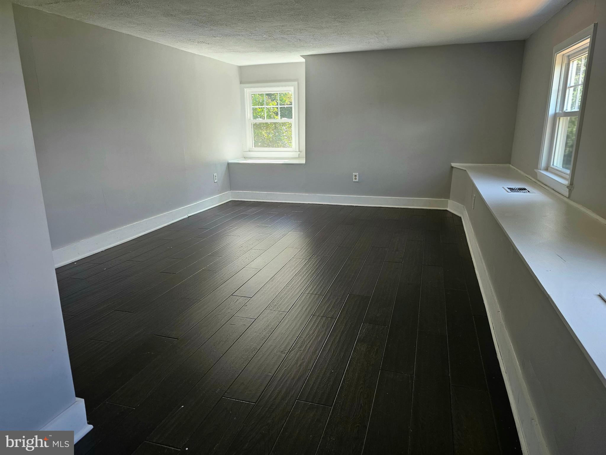 HARWOOD - Residential