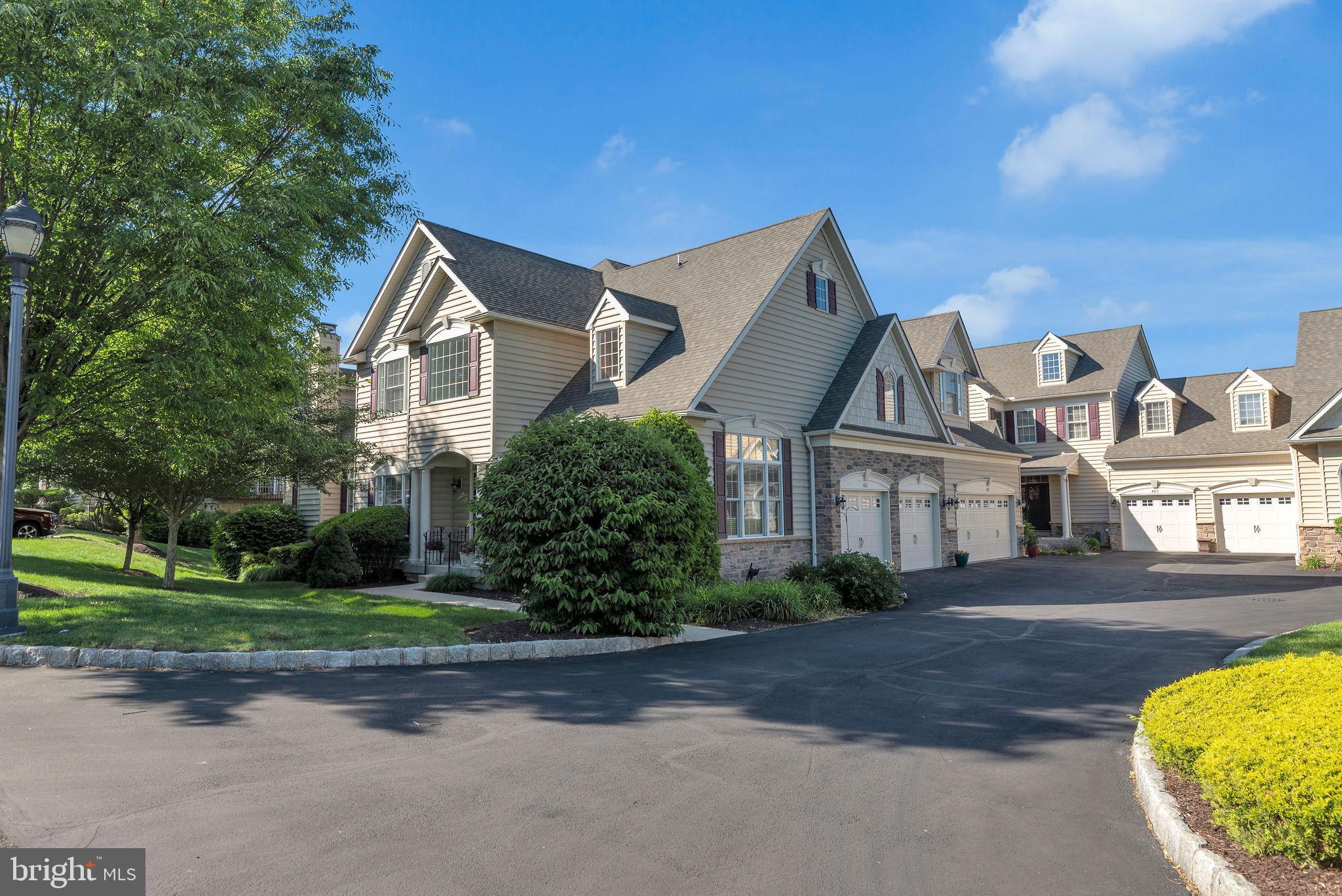 401 W KENNEDY ROAD 209