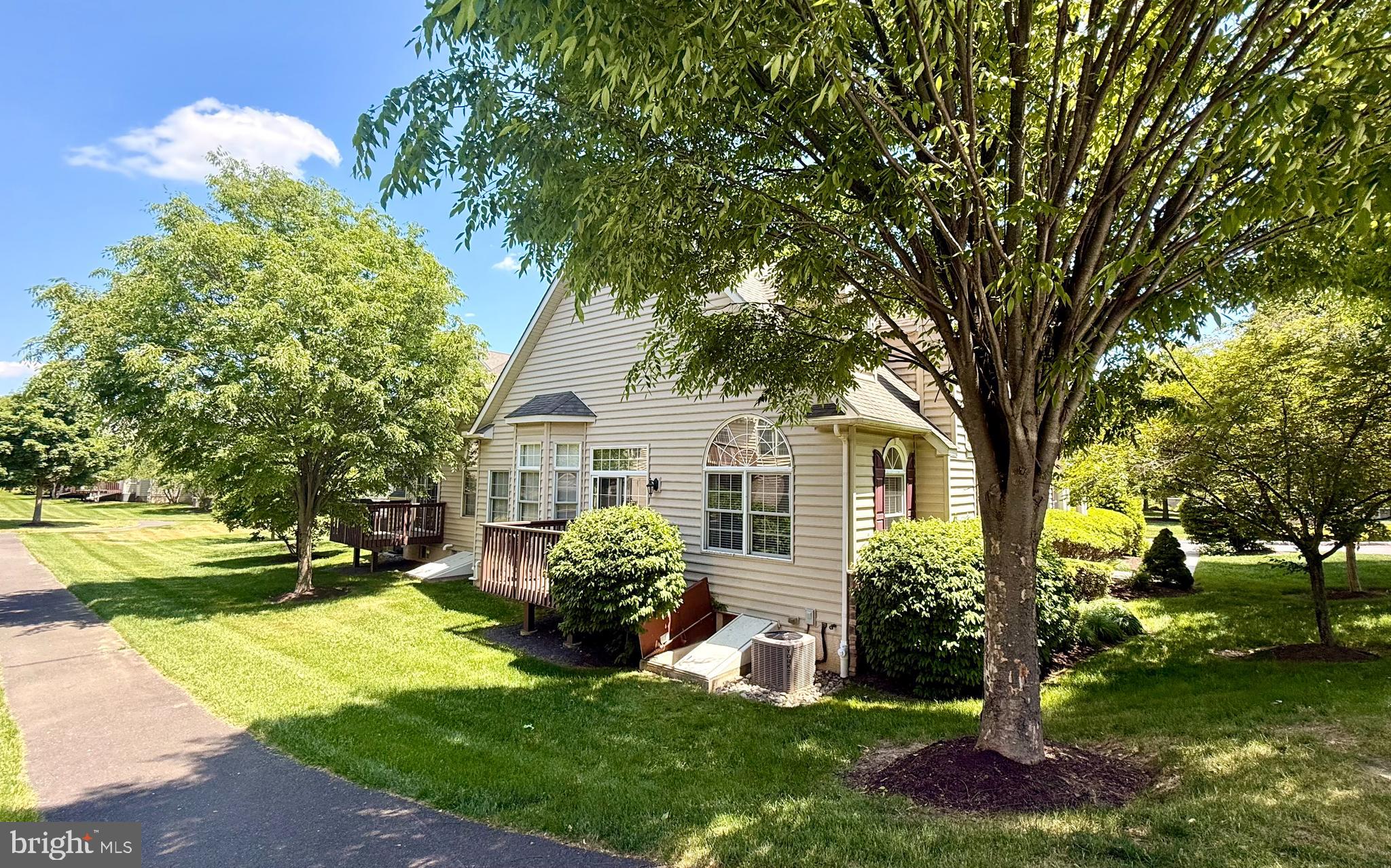 401 W KENNEDY ROAD 209