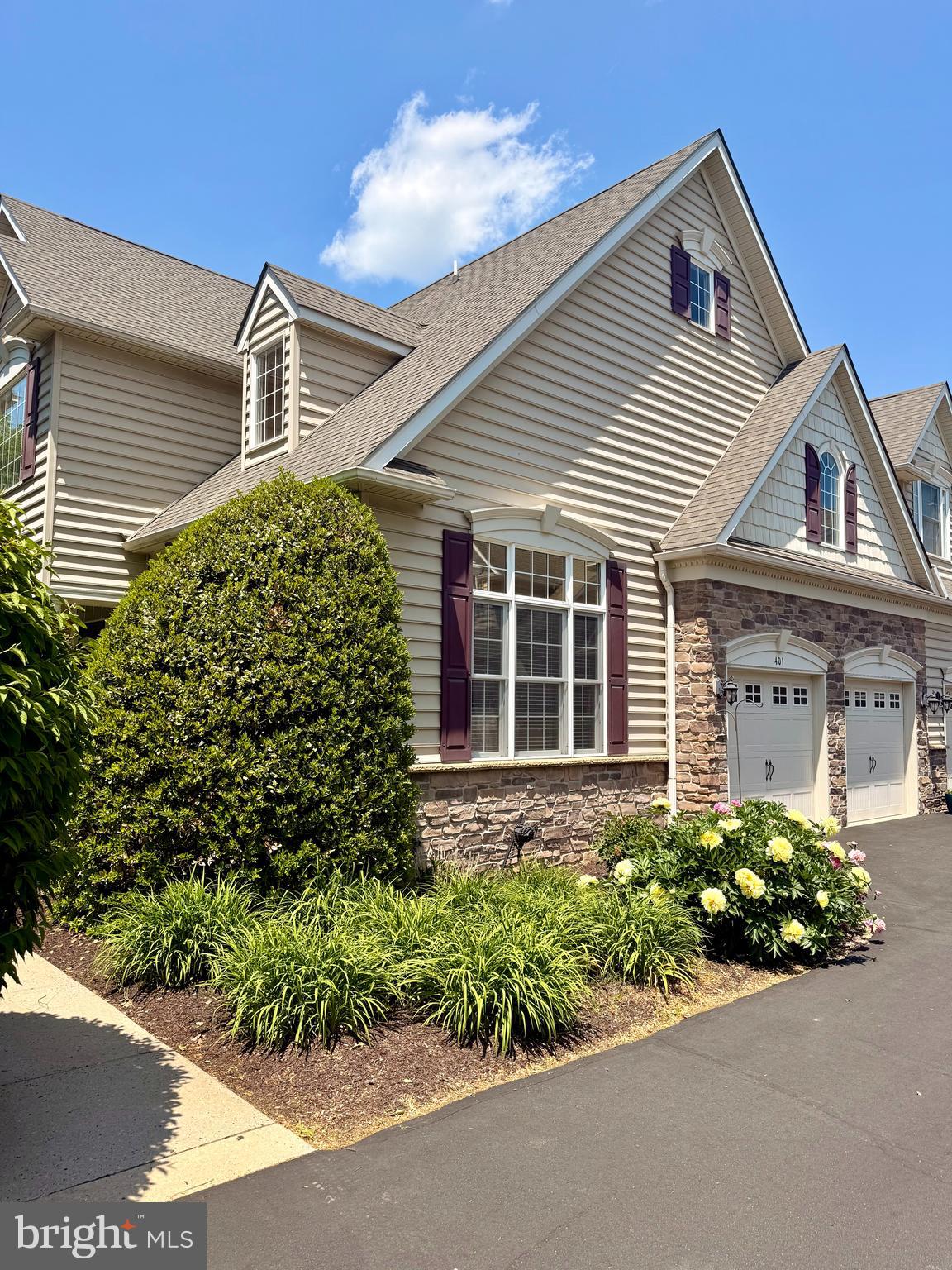 401 W KENNEDY ROAD 209