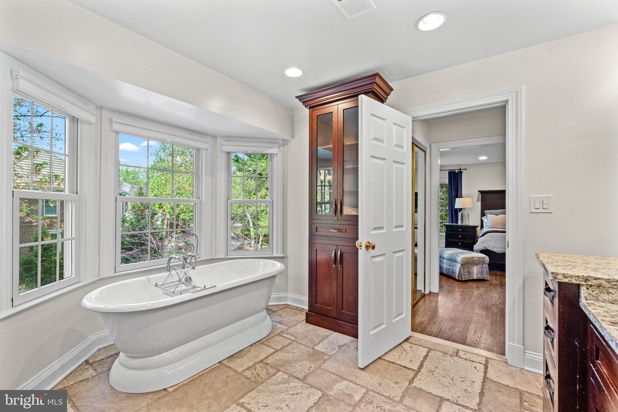 AVENEL - Residential