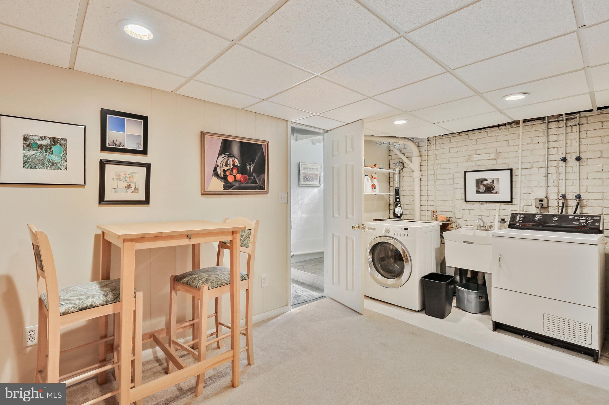 BELVEDERE SQUARE - Residential