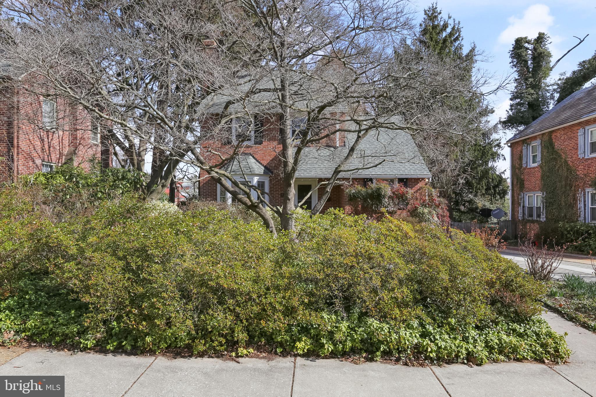 BELVEDERE SQUARE - Residential