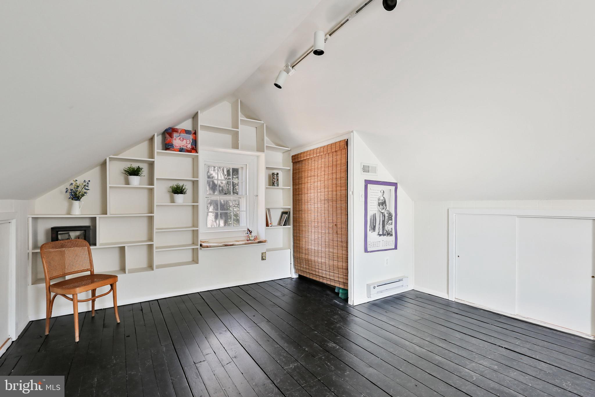 BELVEDERE SQUARE - Residential