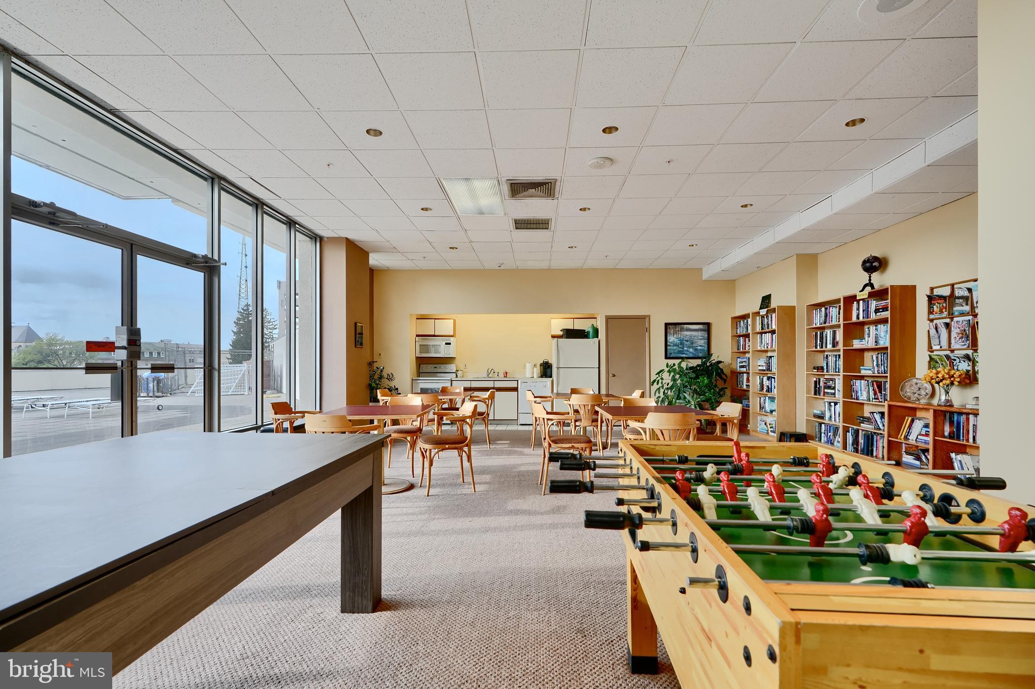 PENTHOUSE CONDOMINIUMS - Residential Lease