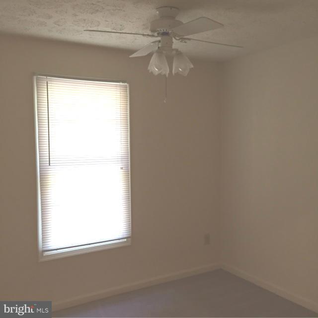 SEVEN OAKS - Residential Lease