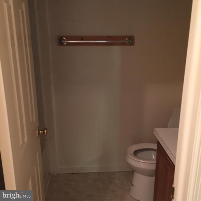 SEVEN OAKS - Residential Lease