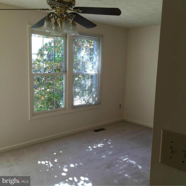 SEVEN OAKS - Residential Lease