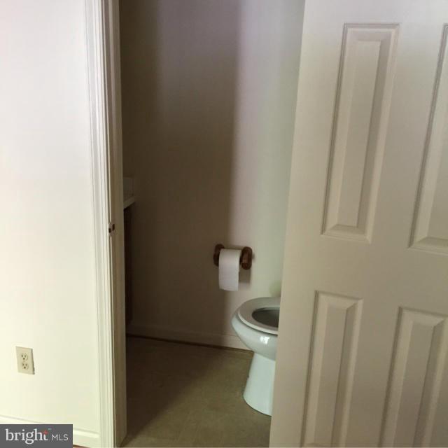 SEVEN OAKS - Residential Lease