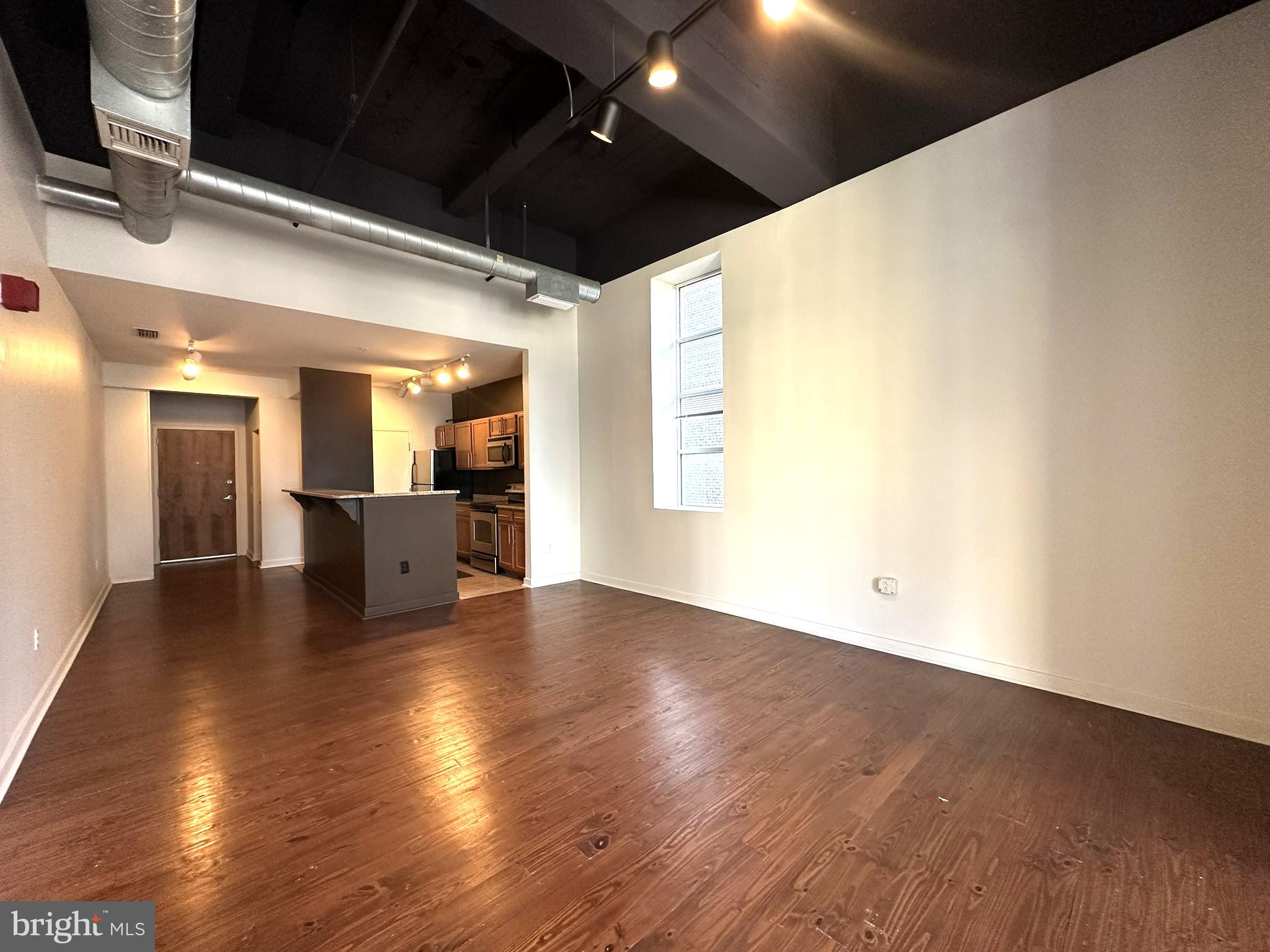 CENTER CITY - Residential Lease