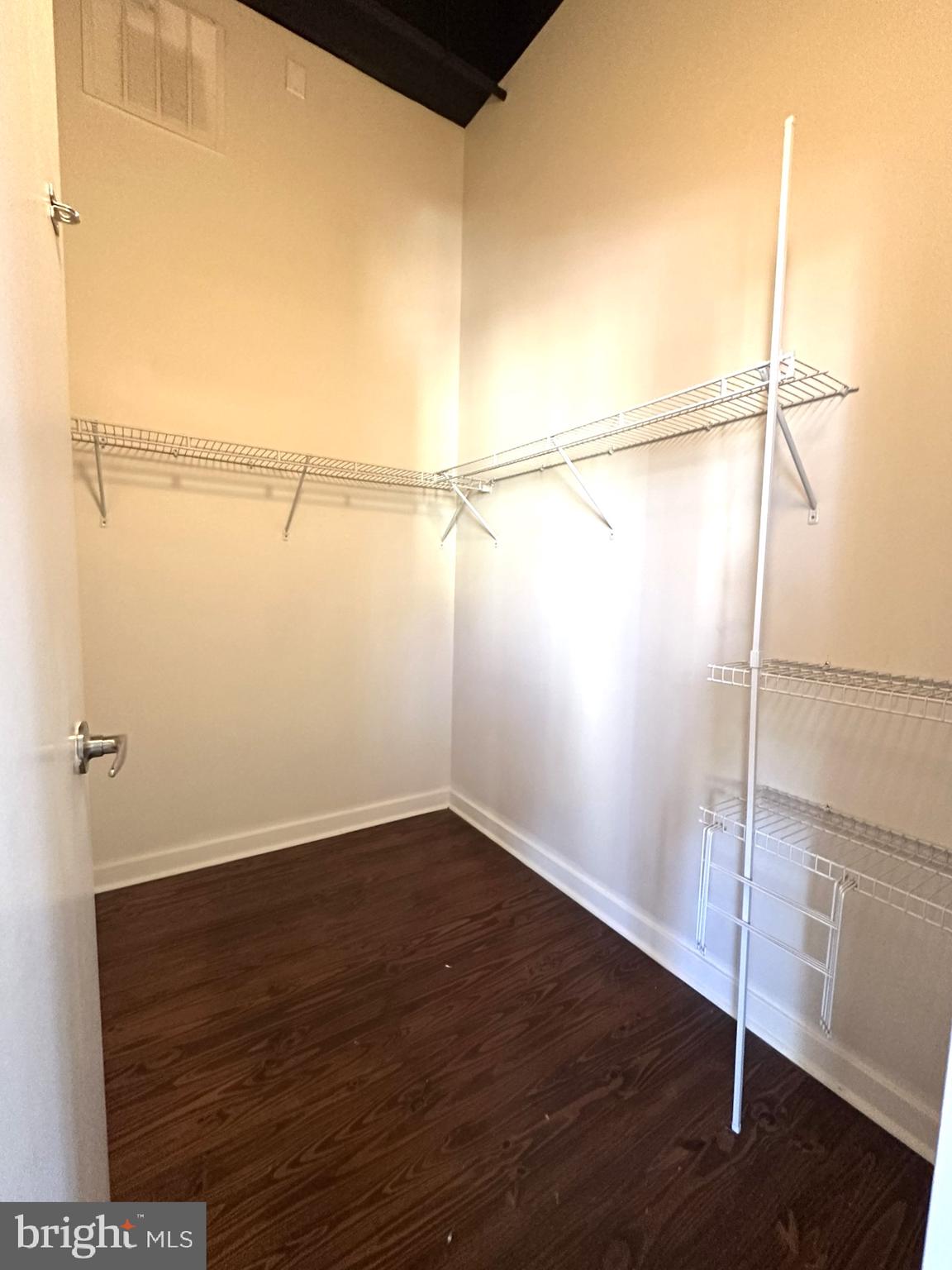 CENTER CITY - Residential Lease