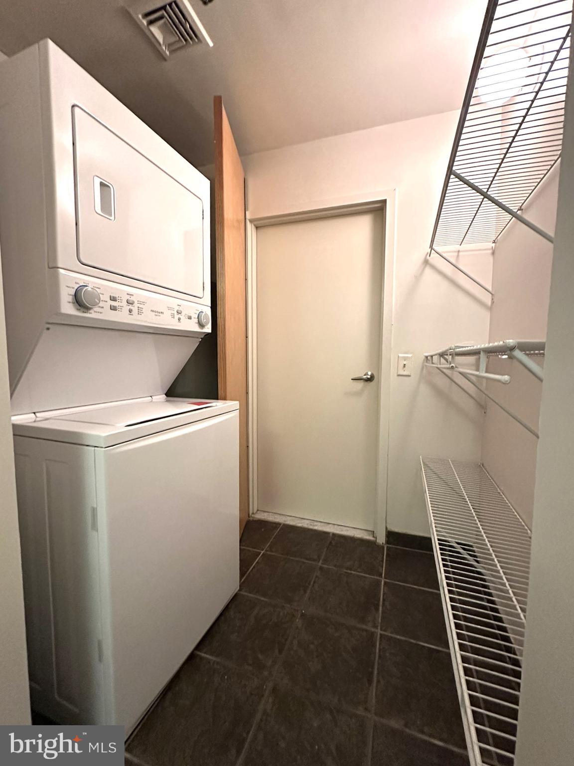 CENTER CITY - Residential Lease