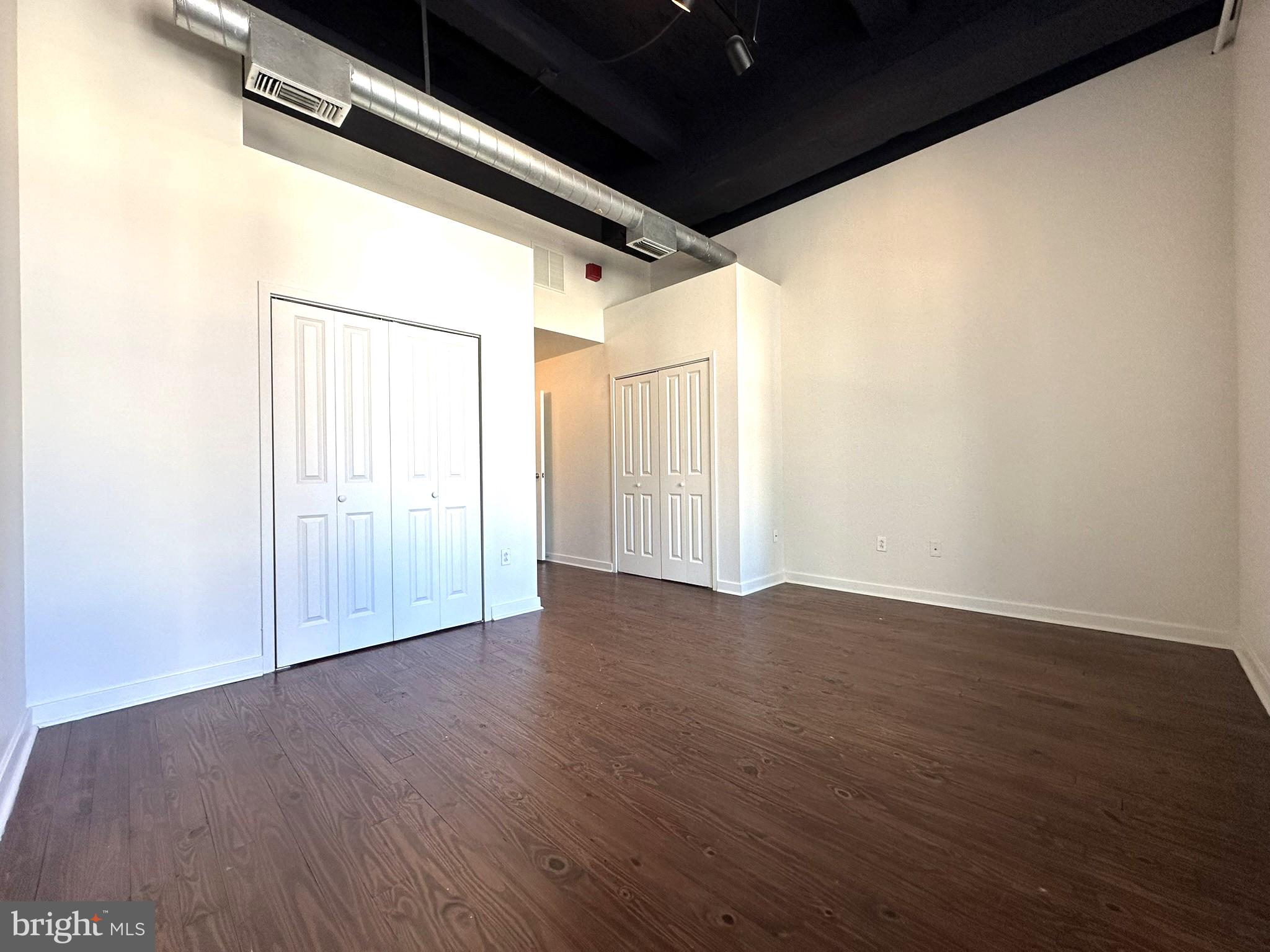 CENTER CITY - Residential Lease