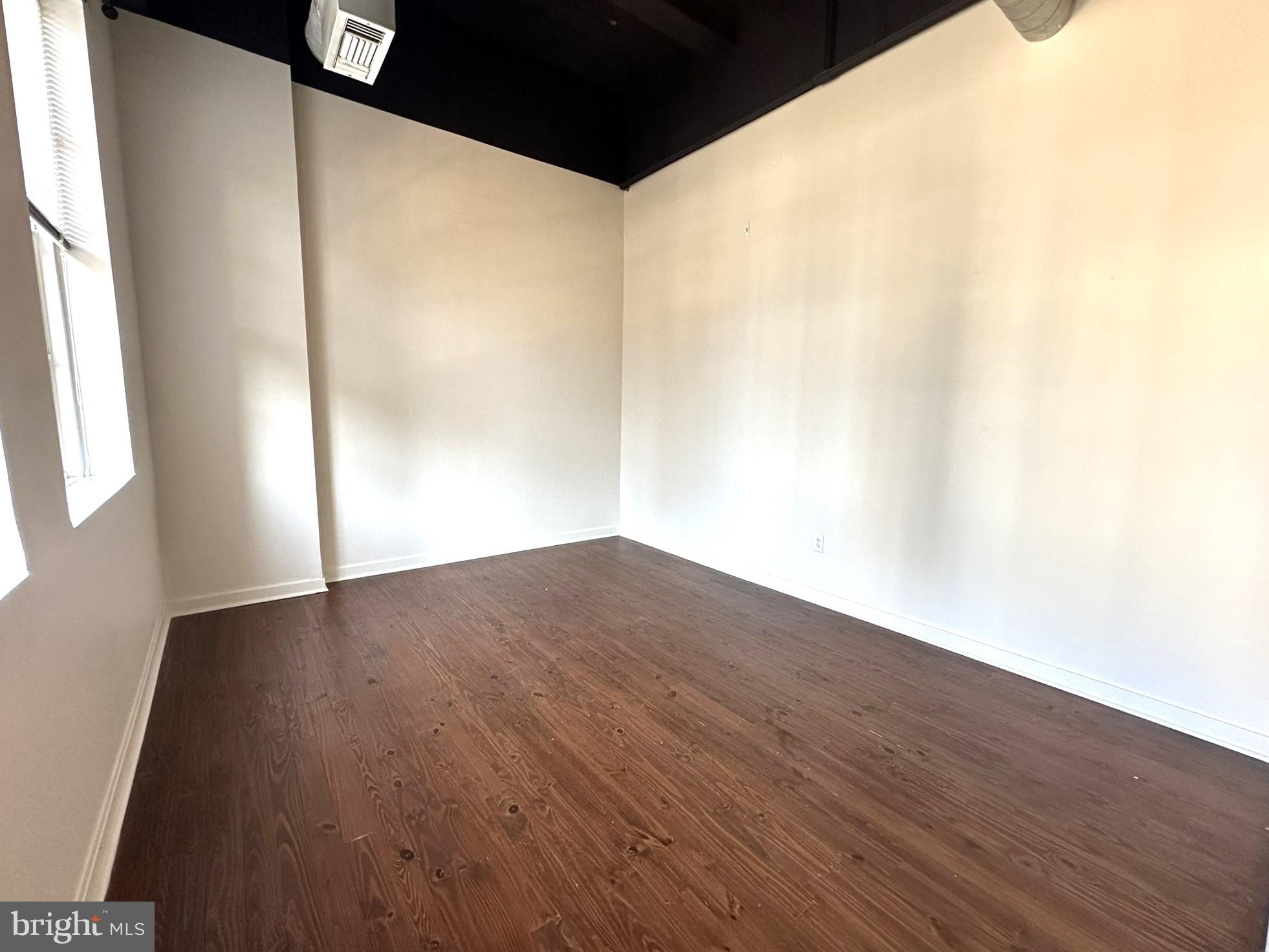 CENTER CITY - Residential Lease