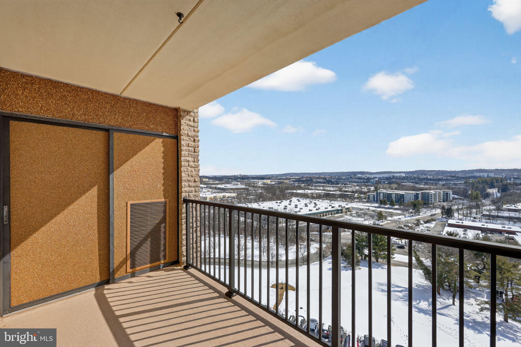 VALLEY FORGE TOWER - Residential