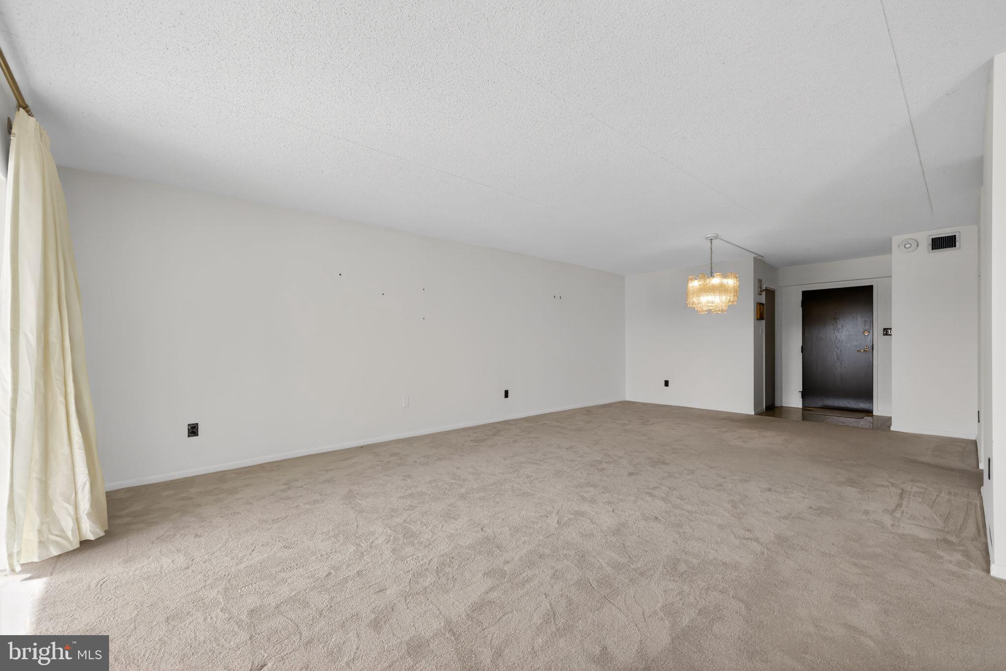 VALLEY FORGE TOWER - Residential