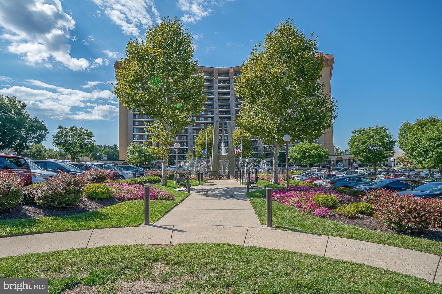 VALLEY FORGE TOWER - Residential