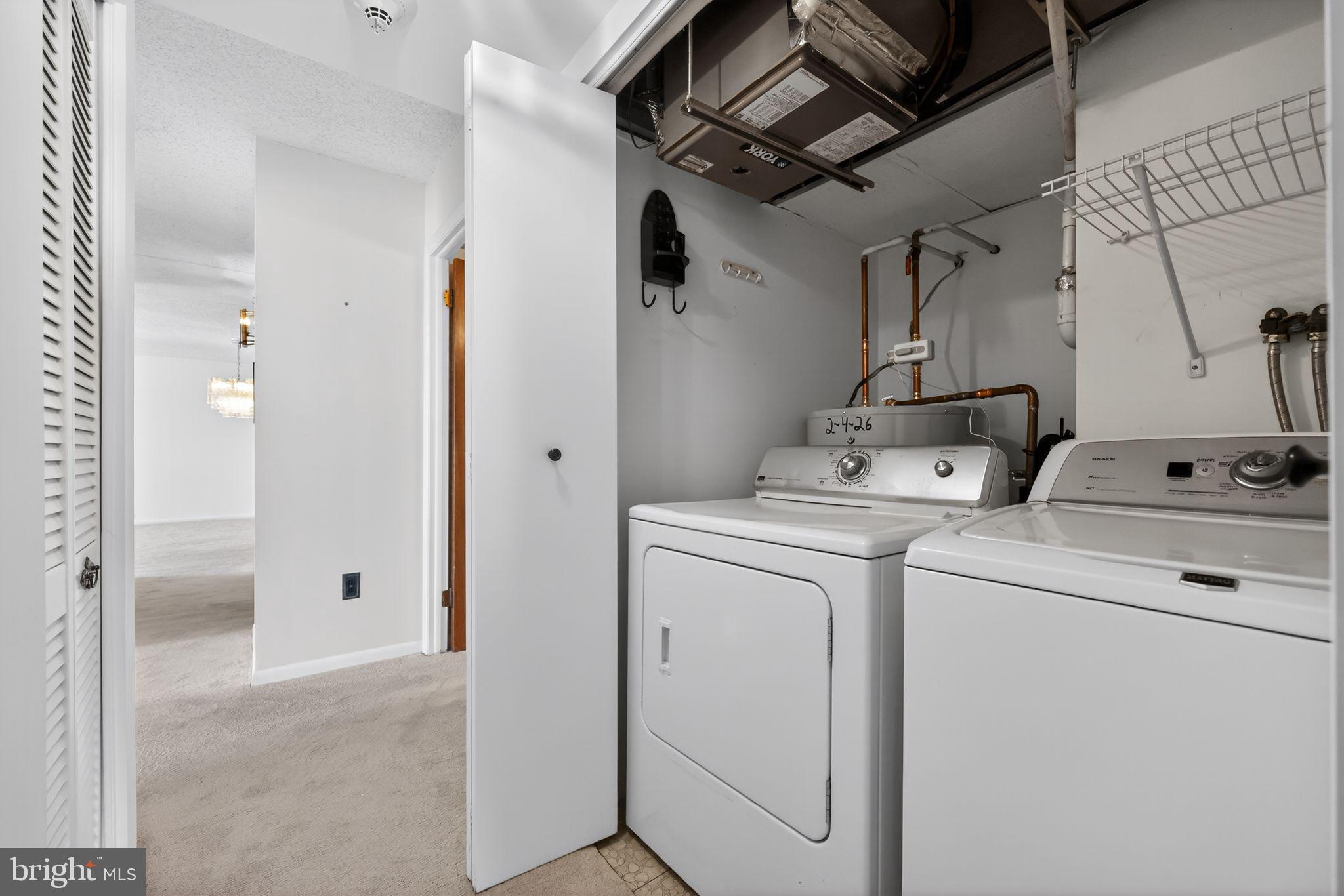 VALLEY FORGE TOWER - Residential