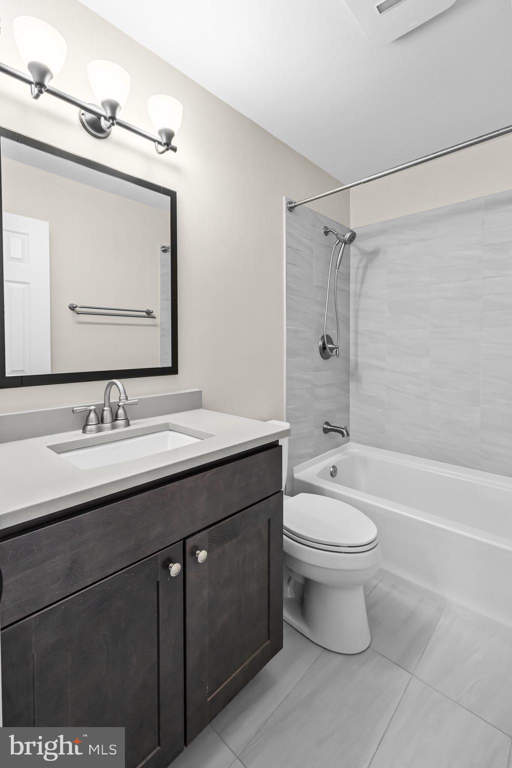 ARMFIELD FARMS - Residential