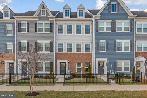 MLS: MDBC2160786