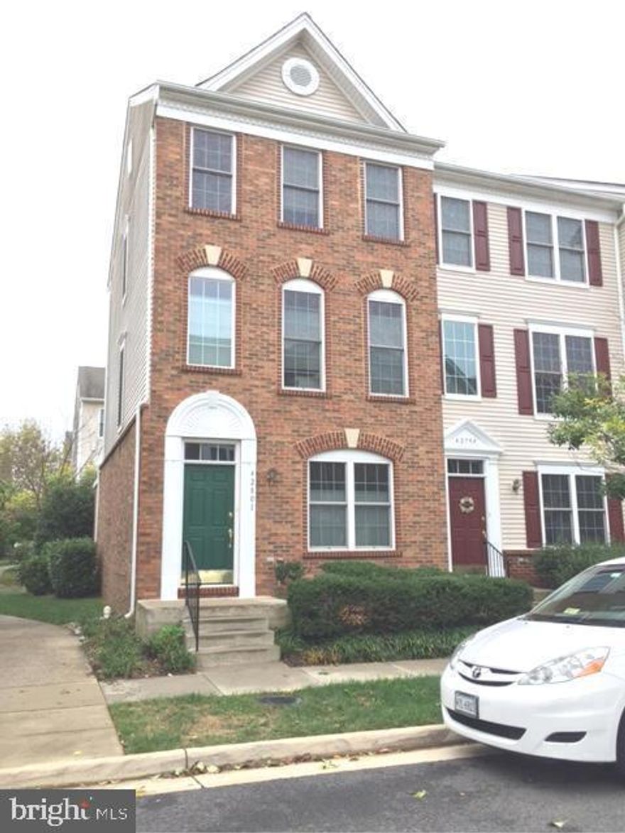 Immaculate 3 finished level brick front TH condo (end unit) w/Deck, 3BR/3.5BA, 2 car garage. Main level has spacious Fam RM, open kit walkout to deck. Upper level has two large BR w/vaulted ceilings, 2 full BA. Lower level with one BR/full BA. Beautiful community with swimming pools, community center, basketball courts and tennis courts . Water included. Pets case by case