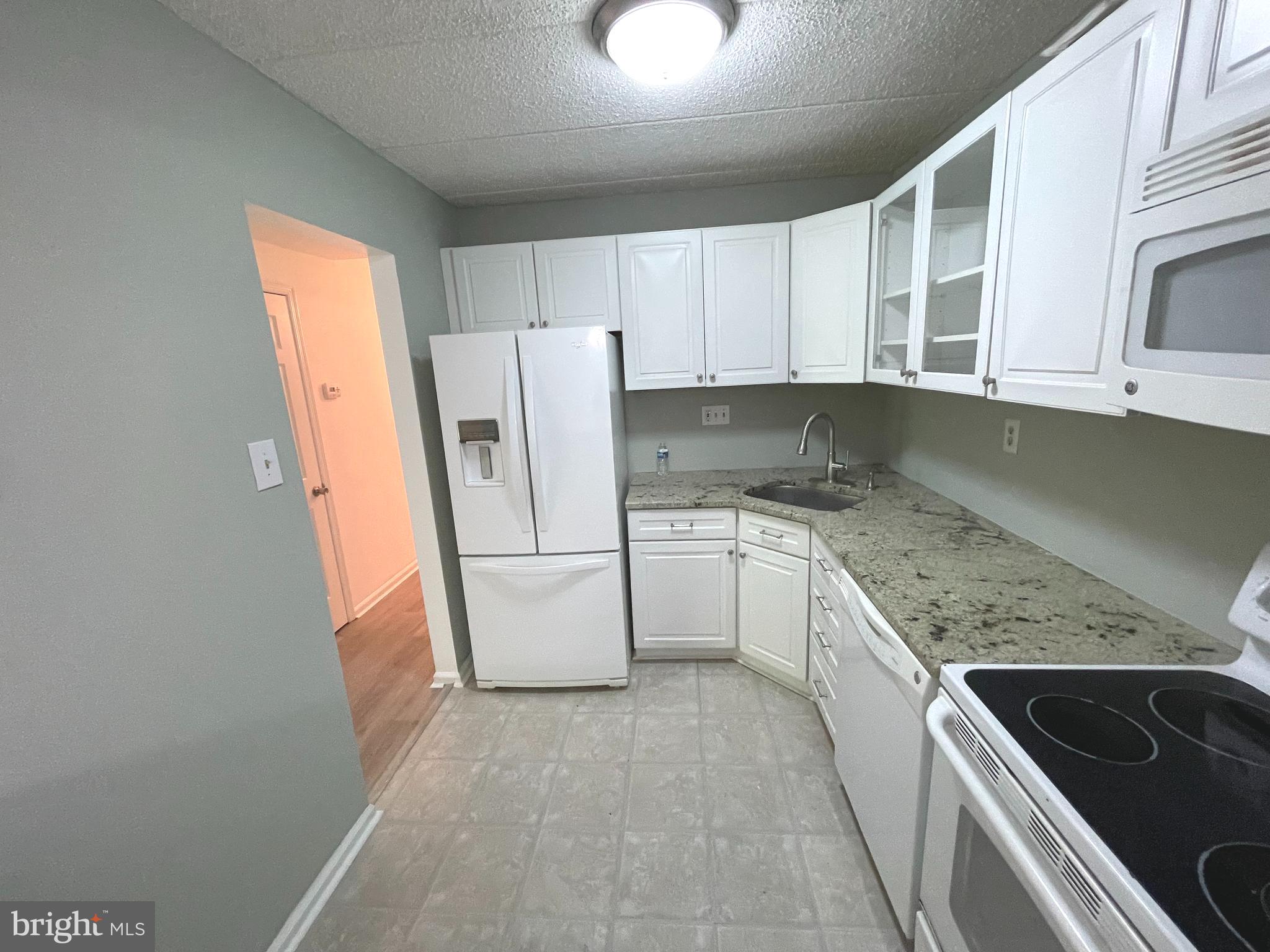 CHESTERBROOK - Residential Lease