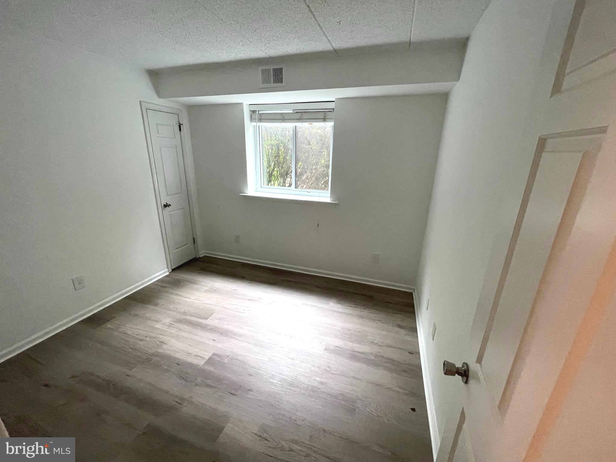 CHESTERBROOK - Residential Lease