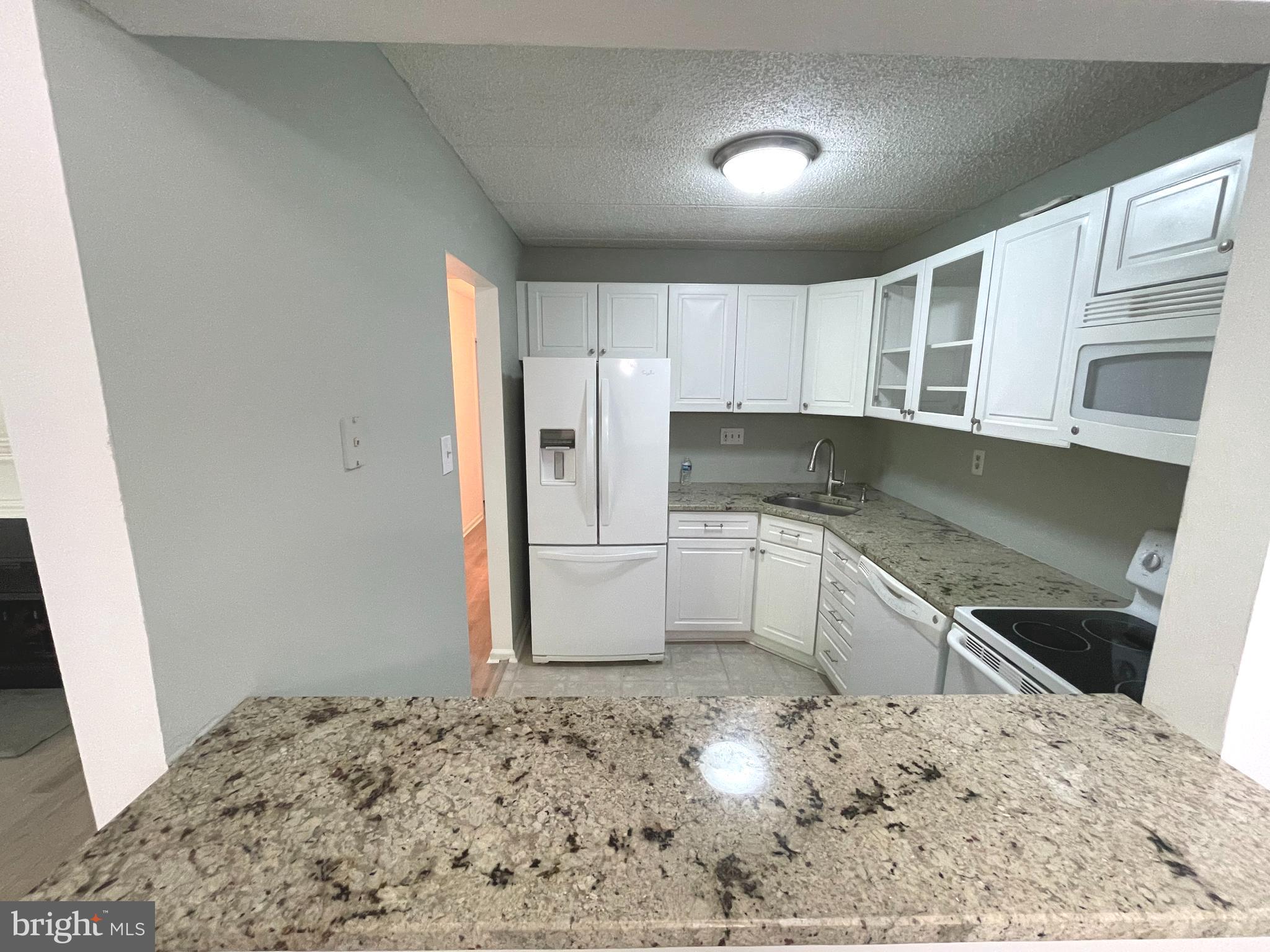 CHESTERBROOK - Residential Lease