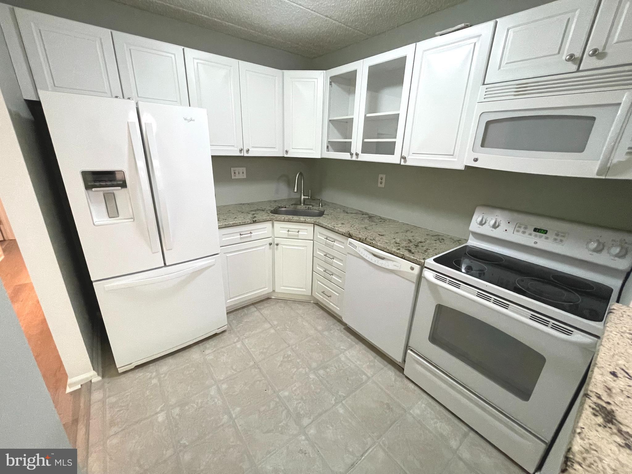 CHESTERBROOK - Residential Lease