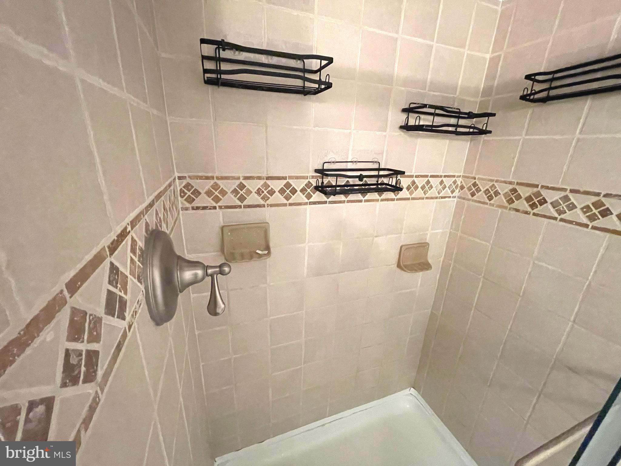 CHESTERBROOK - Residential Lease