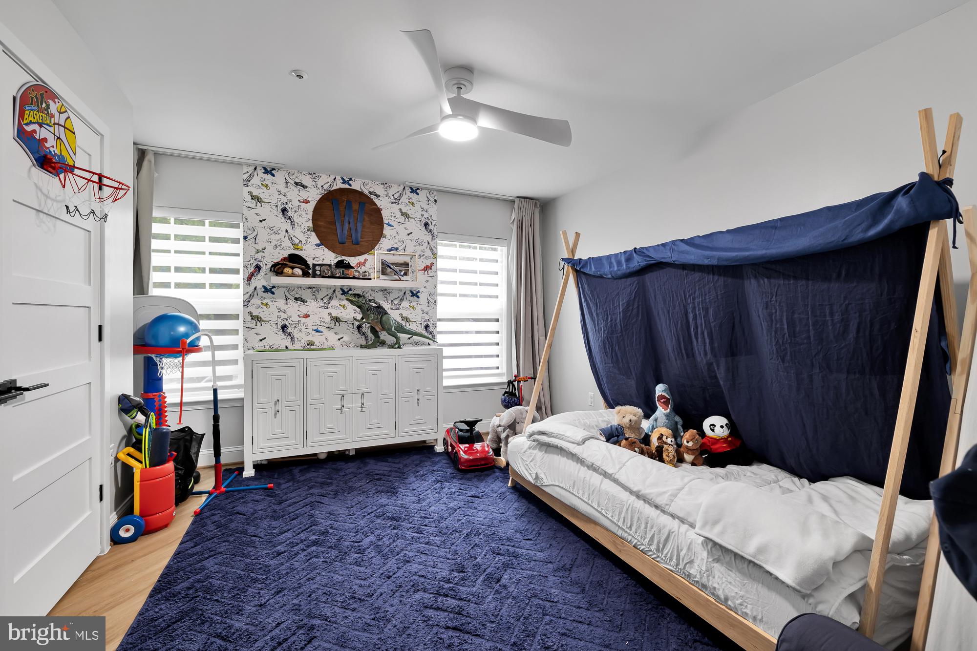 LILLIAN COURT AT TYSONS 11 - Residential Lease