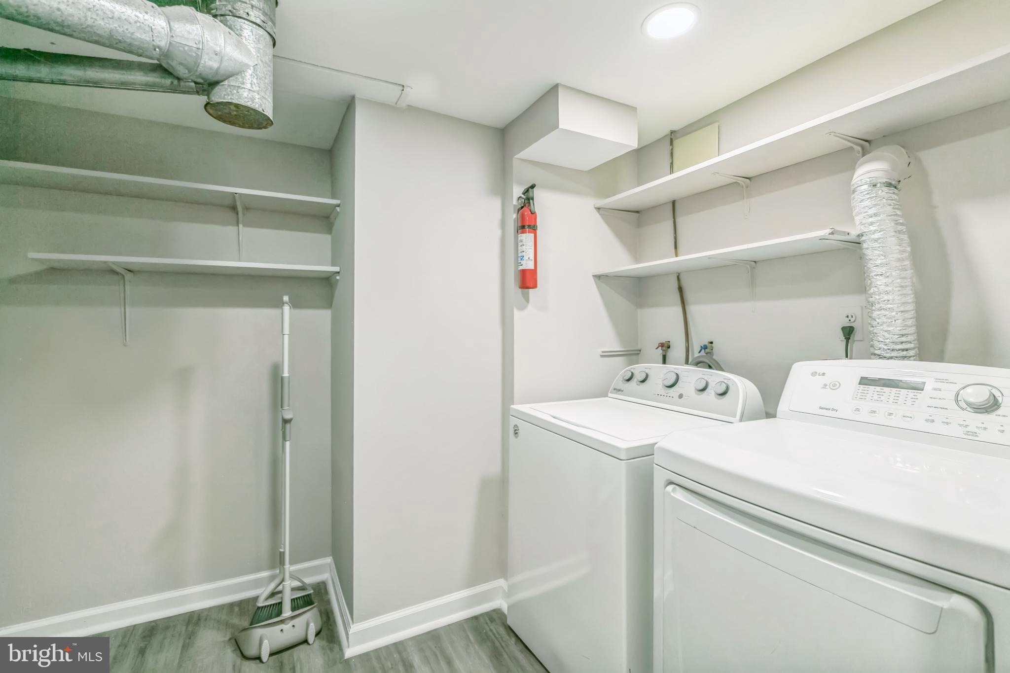 POHICK ESTATES - Residential