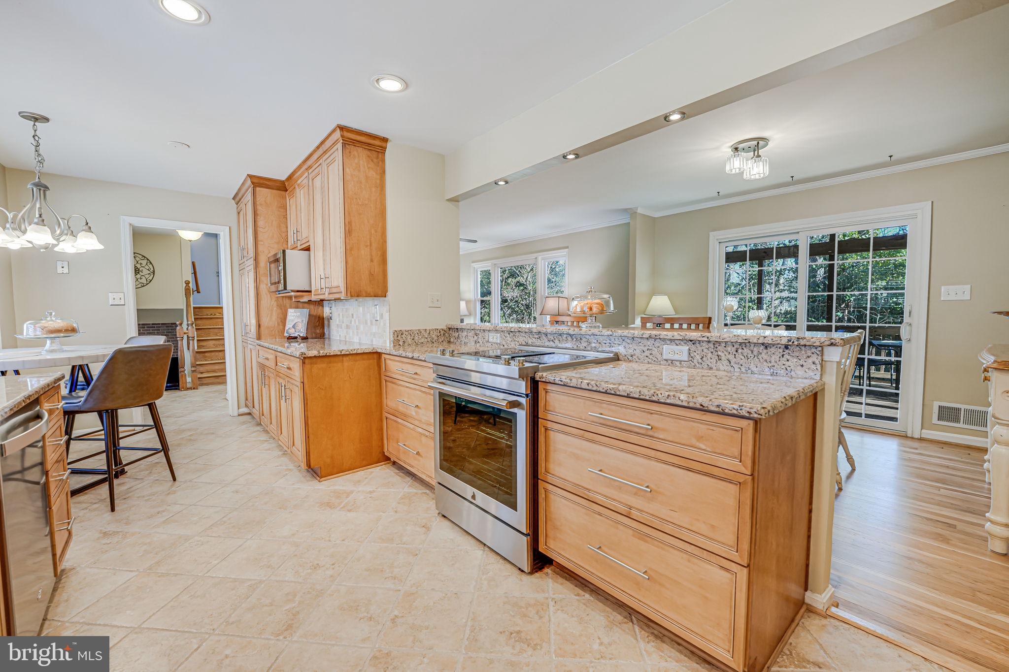 ORANGE HUNT ESTATES - Residential