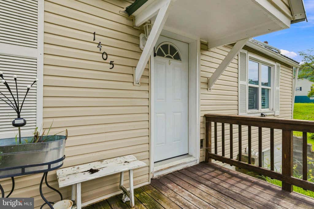 Photo of 1405 Andmore Street, MORGANTOWN, WV 26505 (MLS # WVMG2000180)