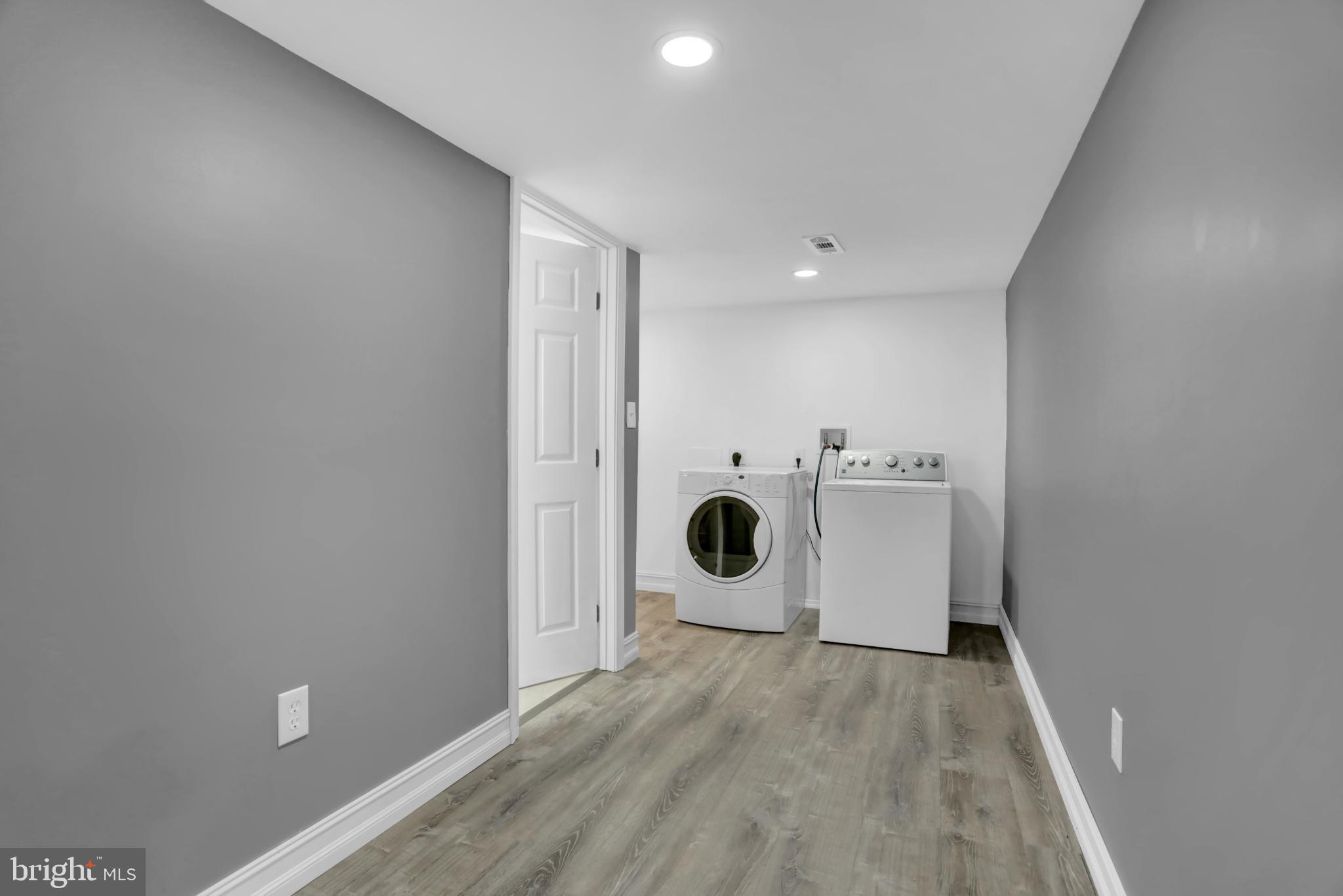 PARKVILLE - Residential