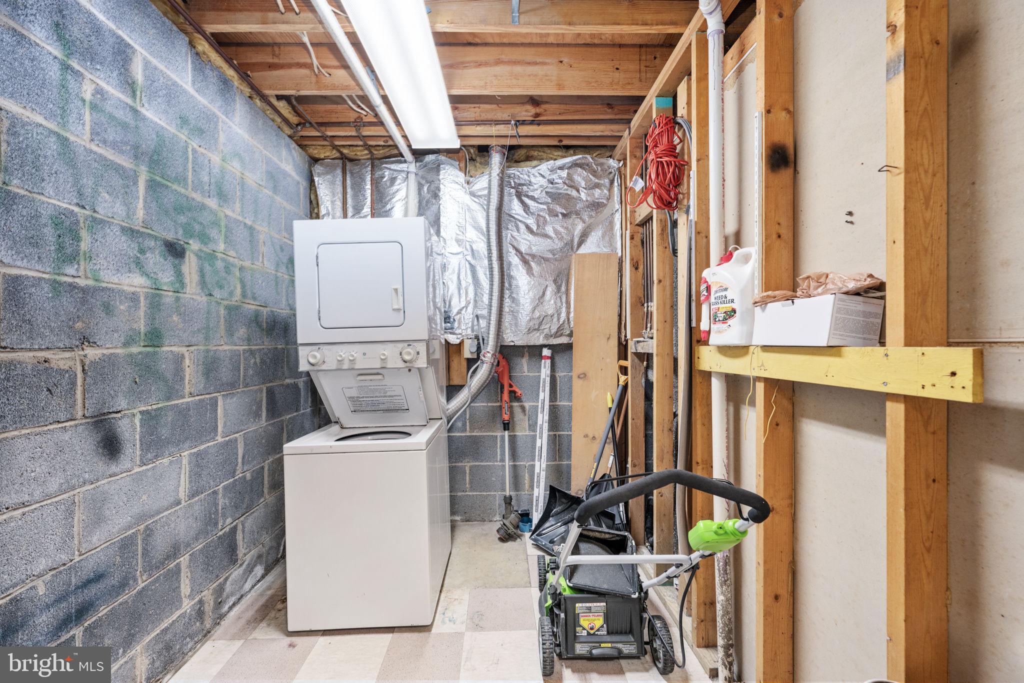 BREEZEWOOD FOREST EAST - Residential