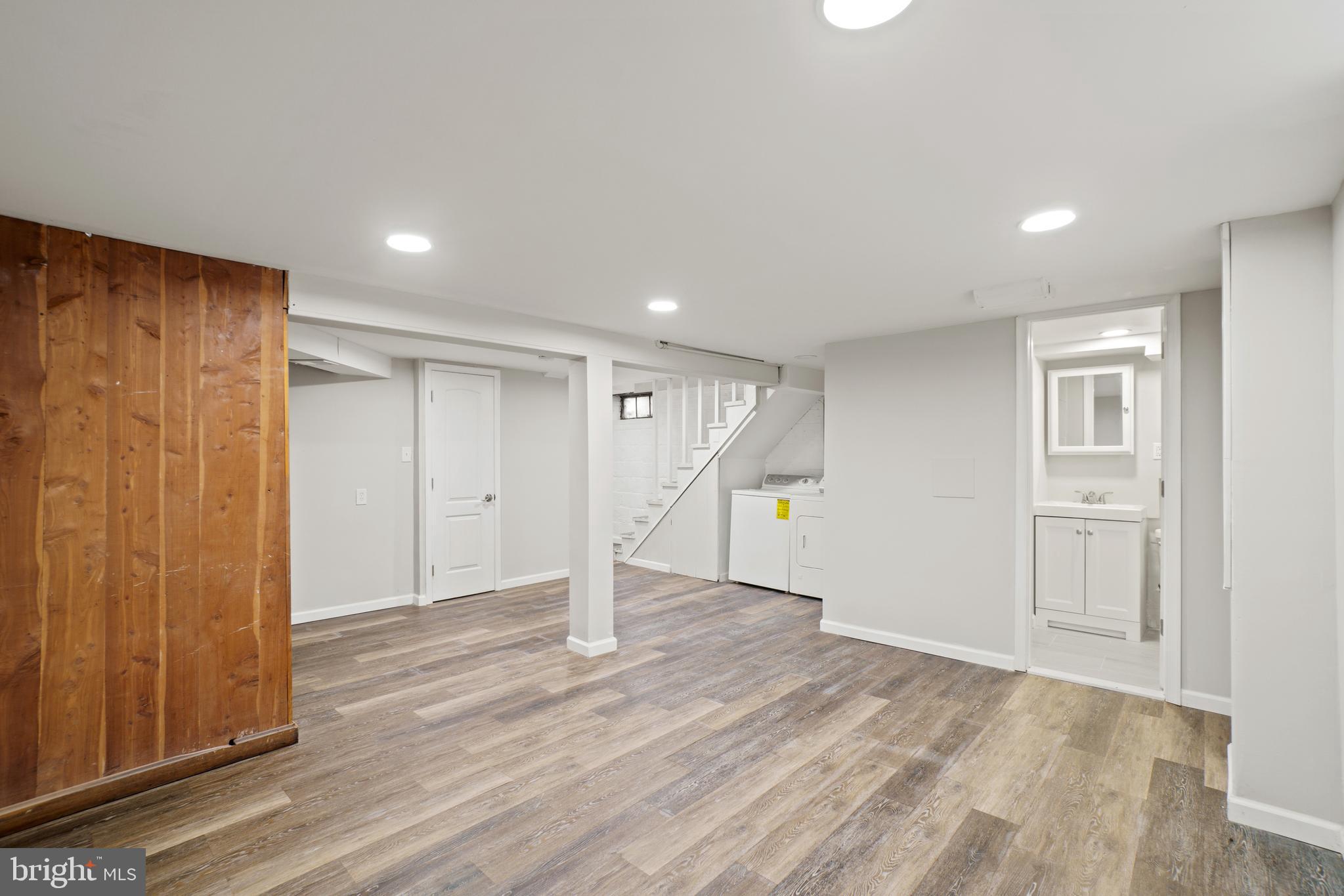 AURORA HILLS - Residential Lease