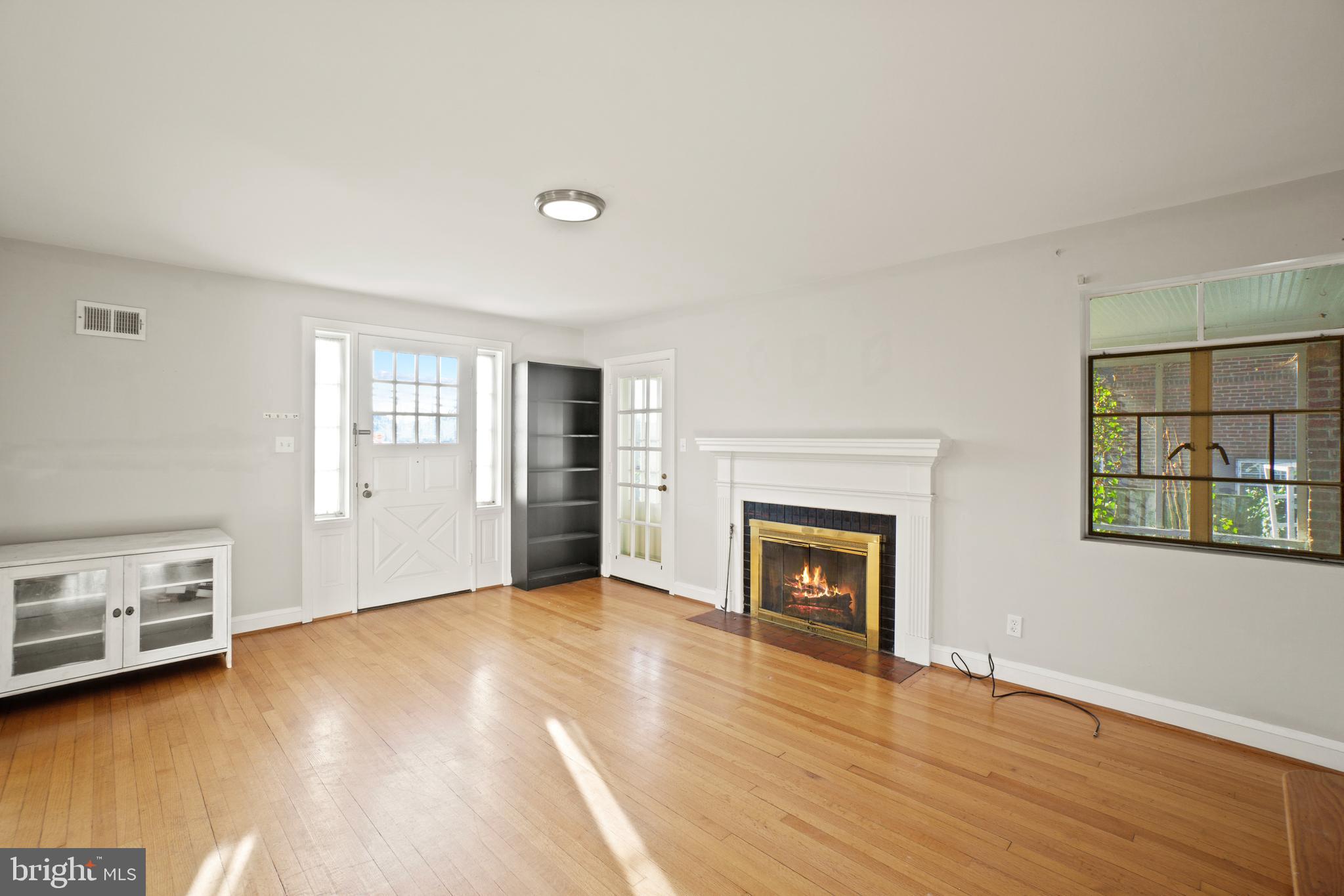 AURORA HILLS - Residential Lease