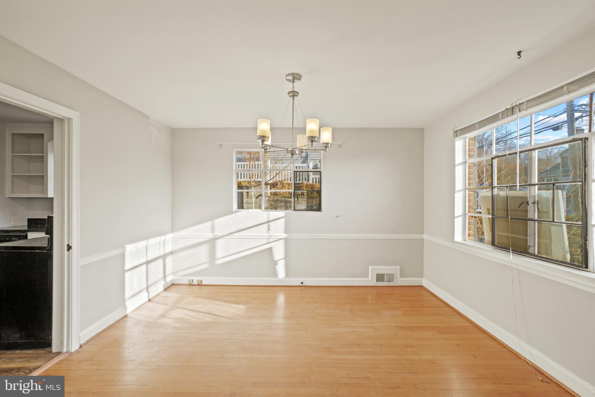 AURORA HILLS - Residential Lease