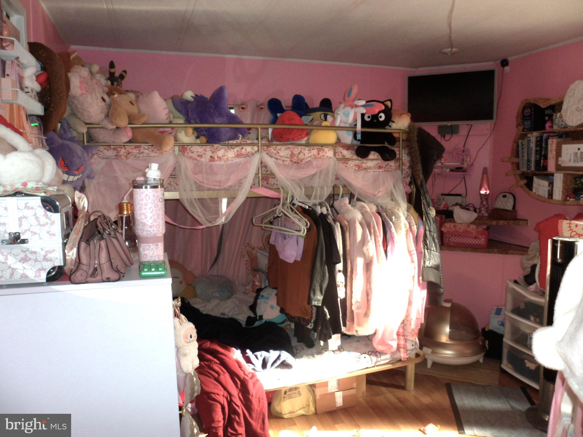 PINE RIDGE MHP - Residential