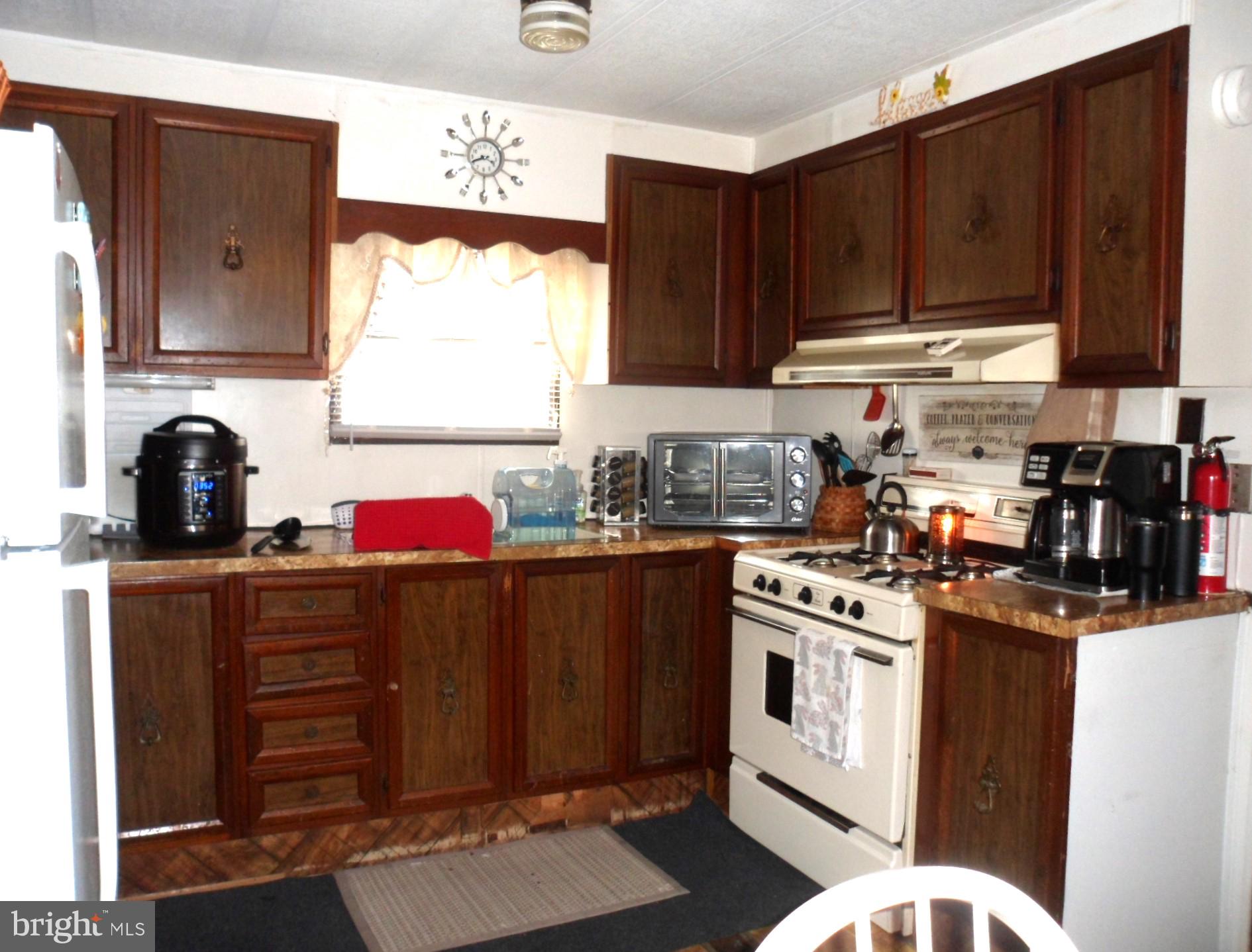 PINE RIDGE MHP - Residential