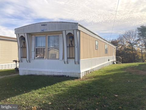 36 MARILYN DRIVE CARLISLE PA 17013