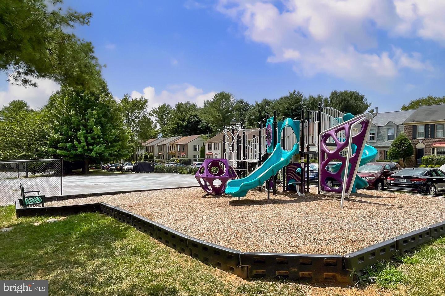 COLONY PARK - Residential