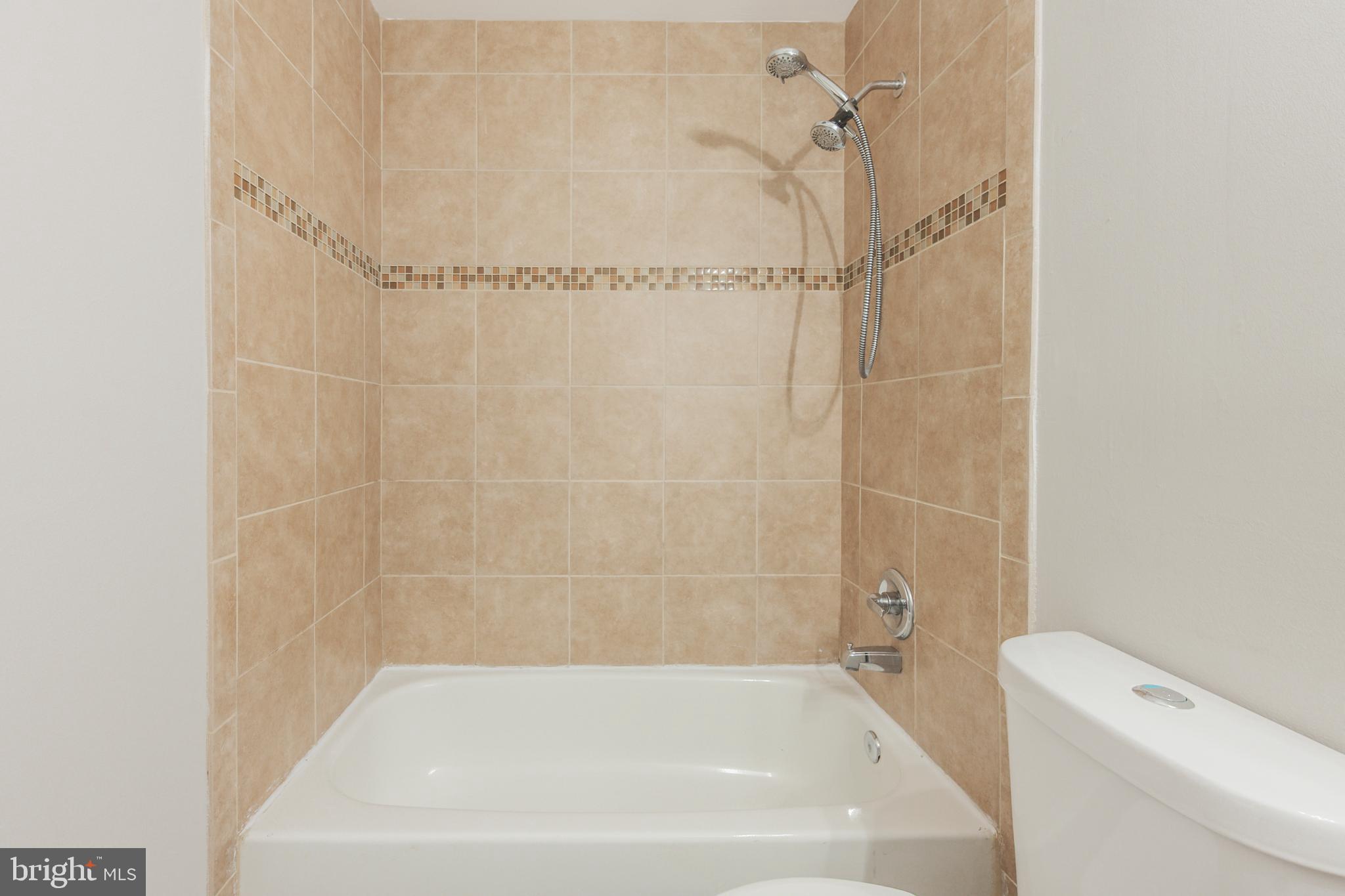 COLONY PARK - Residential