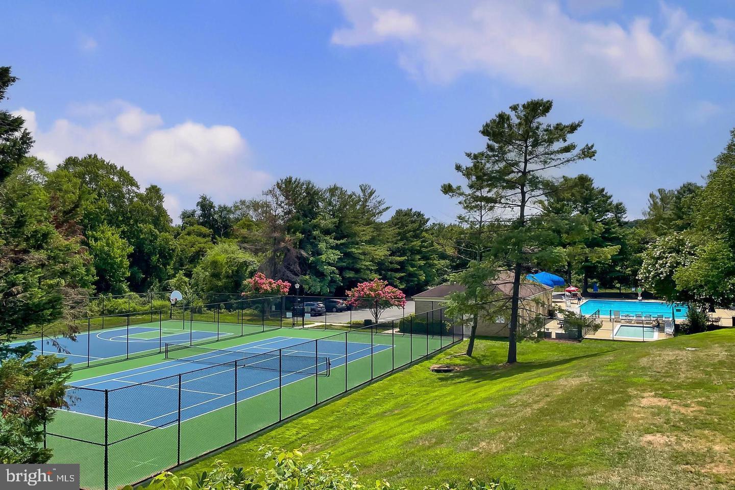 COLONY PARK - Residential